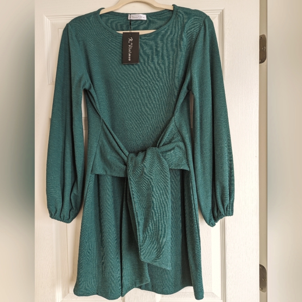 R. Vivimos (Amazon) Dress, NWT